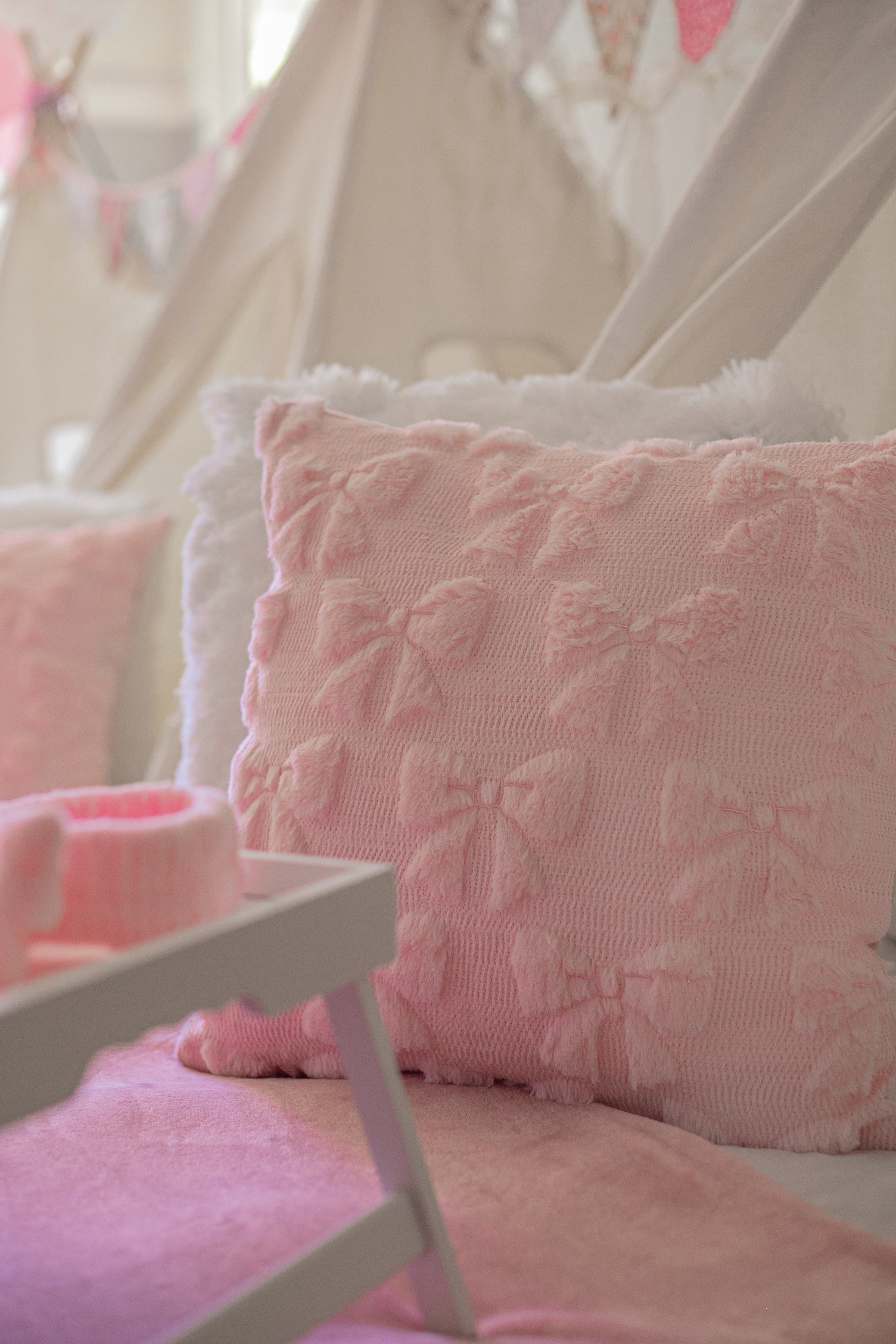 Pretty in Pink sleepover detail