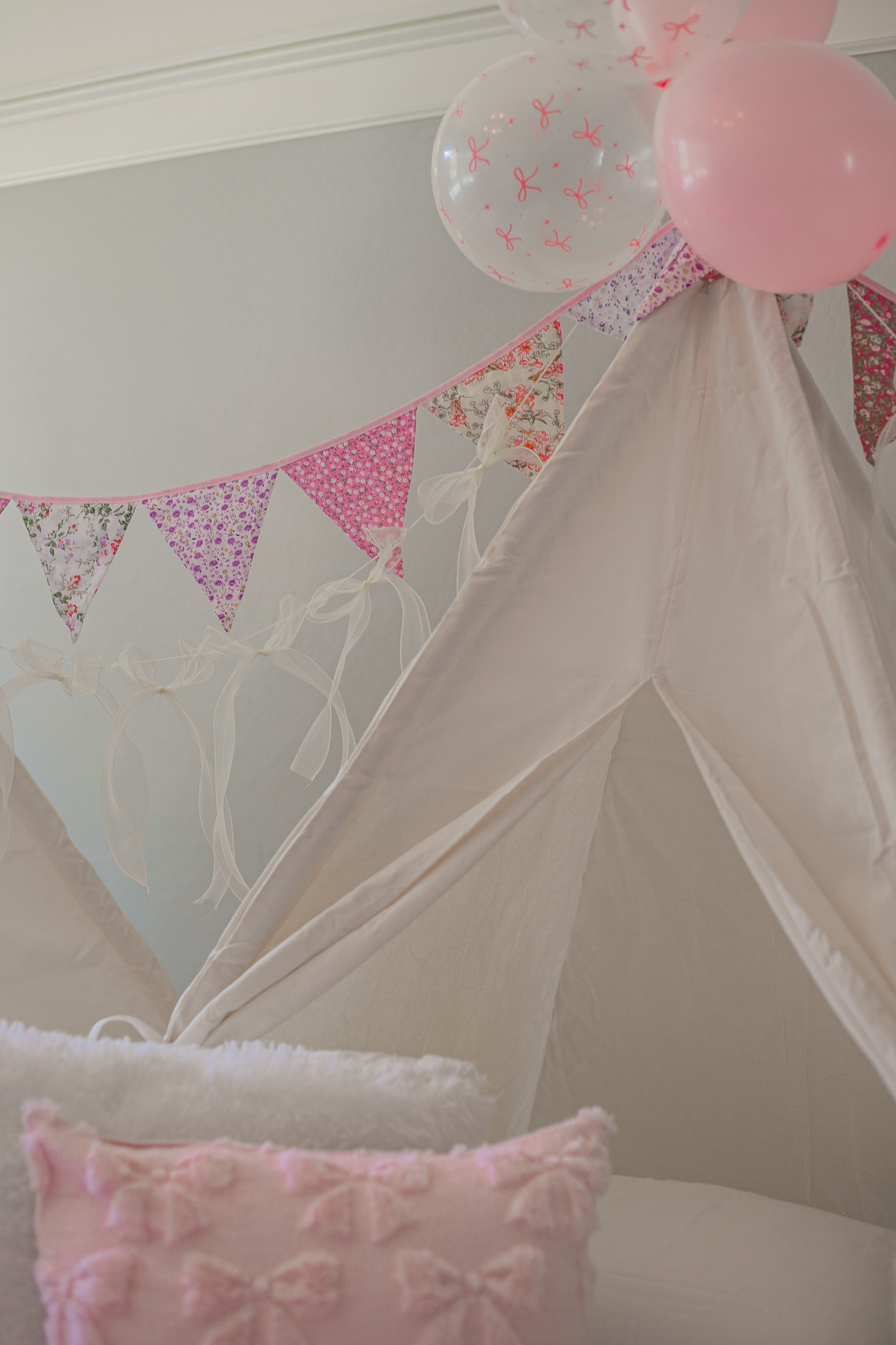 Pretty in Pink sleepover detail